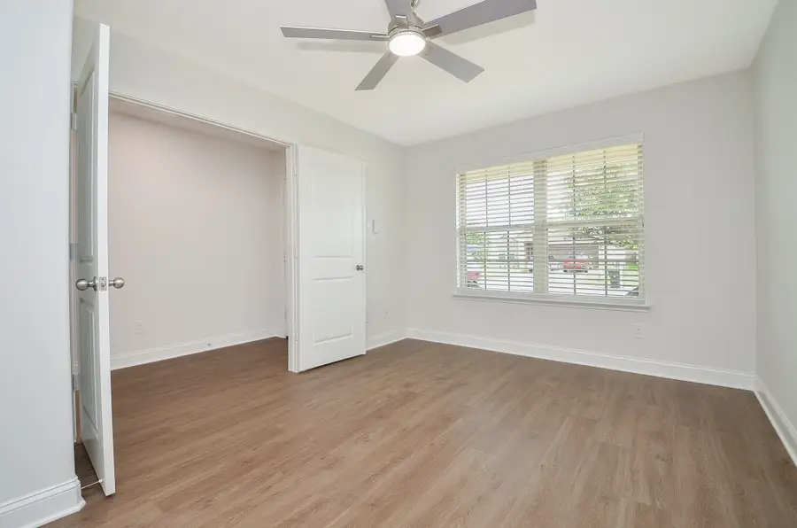 8106 Oakleaf Meadow Court, Rosharon, TX 77583 - #3
