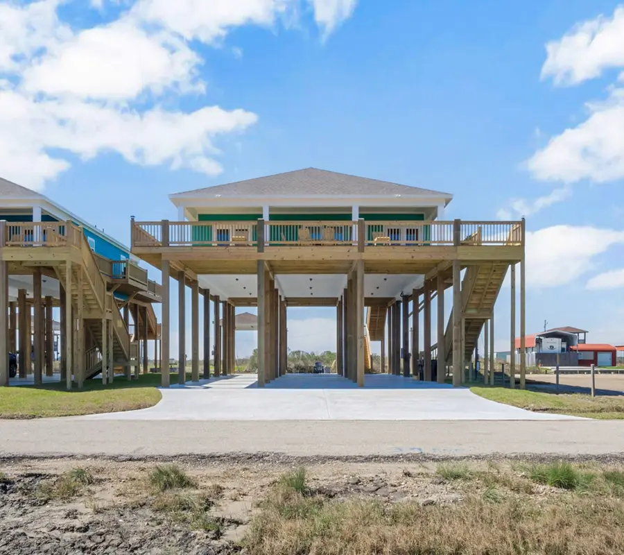 1297 1/2 Mabry Street, Gilchrist, TX 77617 - Image #3