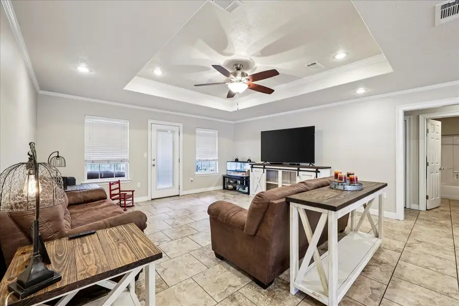 717 1st Street, Winnie, TX 77665 - Image #2