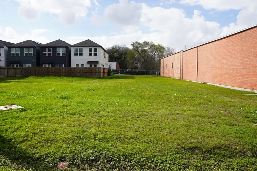 6318 Eastwood Street, Houston, TX 77021 - #3