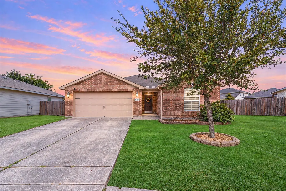 1323 Wallflower Avenue, Baytown, TX 77521 - #1