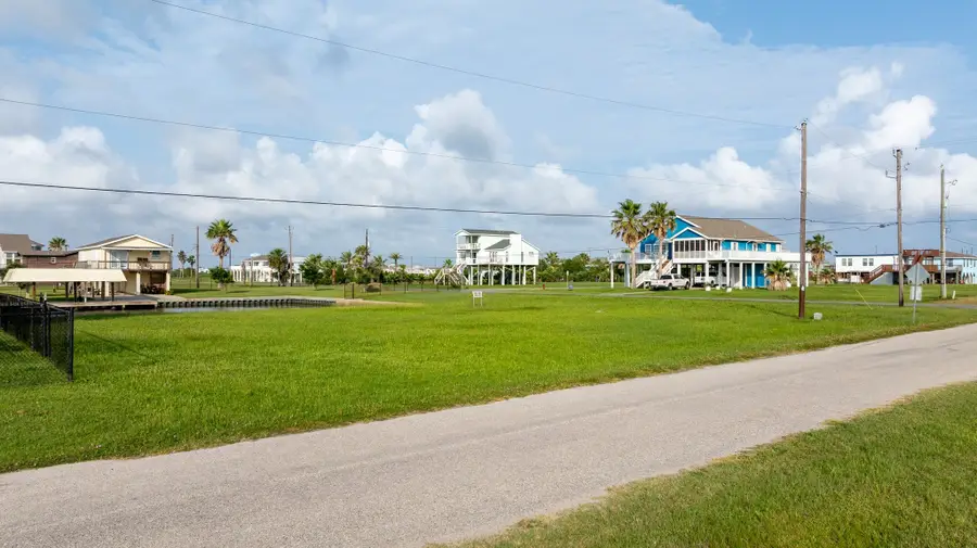 3818 Tidewater, Galveston, TX 77554 - #3
