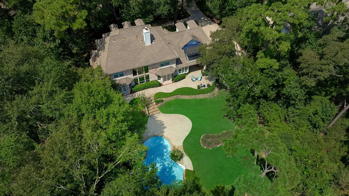 128 Red Sable Drive, The Woodlands, TX 77380 - Image #1