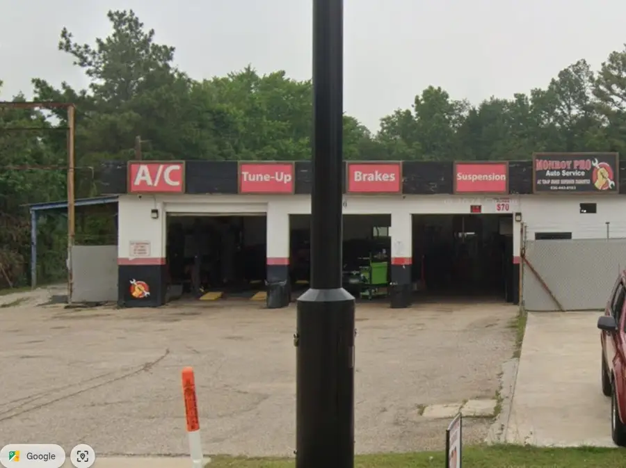 1100 Wilson Road, Conroe, TX 77301 - Image #2