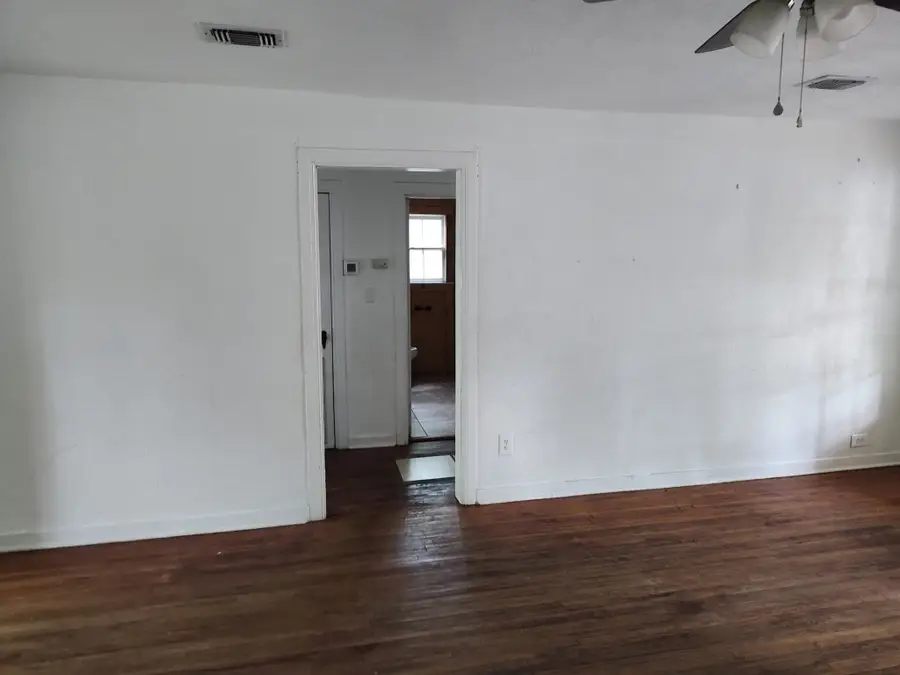 816 Ogden Street, Jasper, TX 75951 - #2