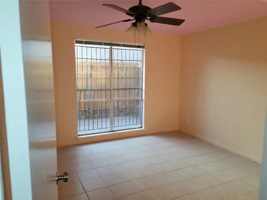 10211 Sugar Branch Drive #485, Houston, TX 77036 - Image #3