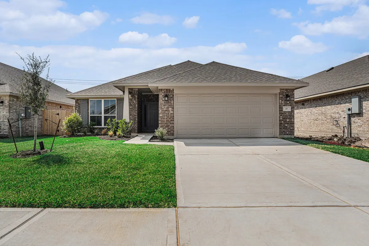 33 Greenbriar Loop, Angleton, TX 77515 - #1