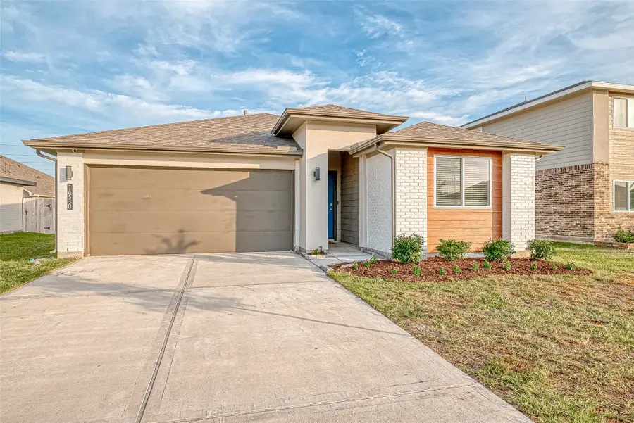 14530 Rain Tree Drive, Baytown, TX 77523 - #2