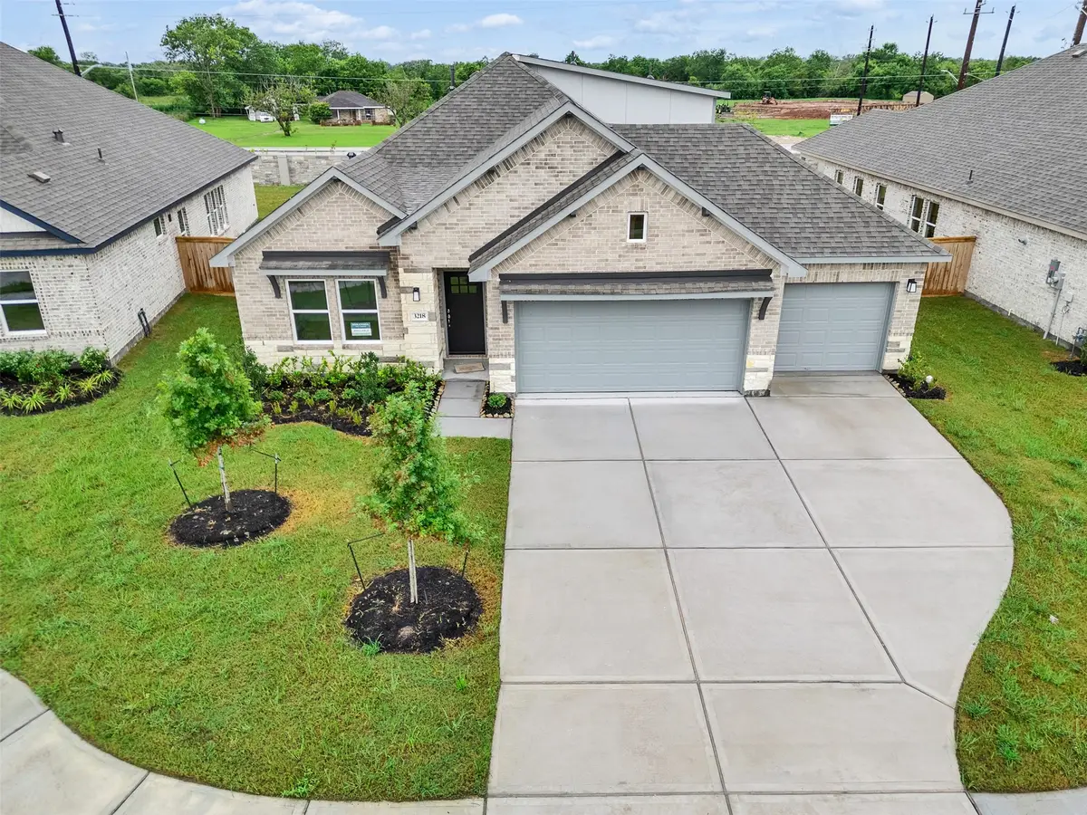 3218 Emerald Hills Drive, Angleton, TX 77515 - #1