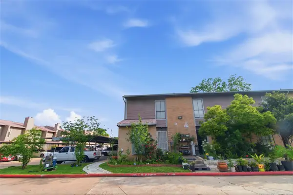 11000 Kinghurst Drive #134, Houston, TX 77099