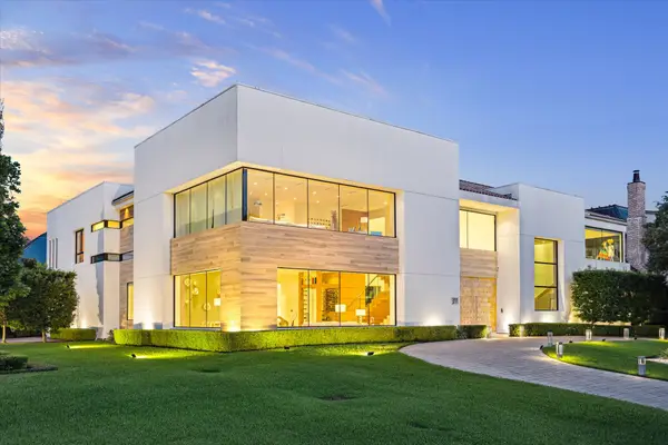 311 Brown Saddle Street, Houston, TX 77057