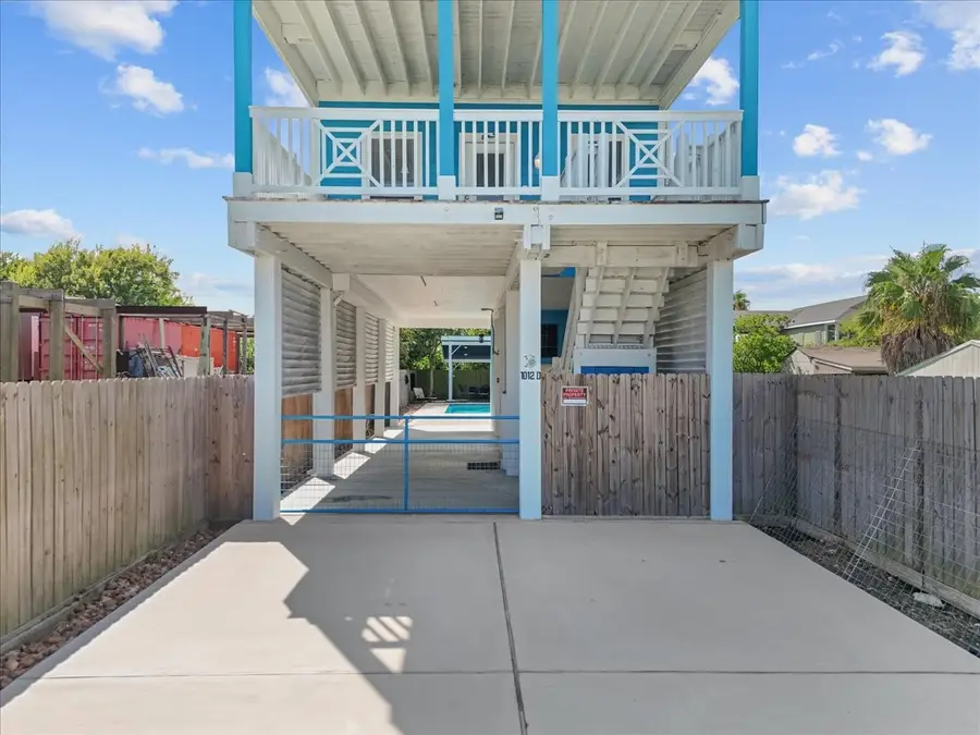 1012 22nd Street #D, Dickinson, TX 77539 - Image #3