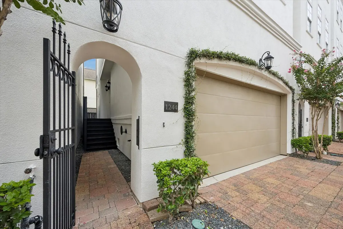1244 W 23rd Street, Houston, TX 77008 - #1