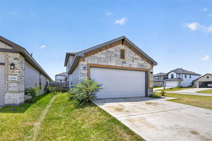 25331 Yellowbells Place, Montgomery, TX 77316 - #2