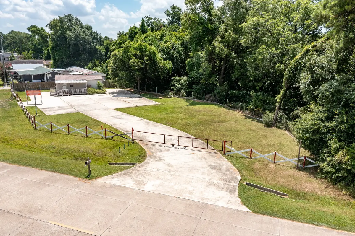 20920 Crosby Freeway, Crosby, TX 77532 - #1