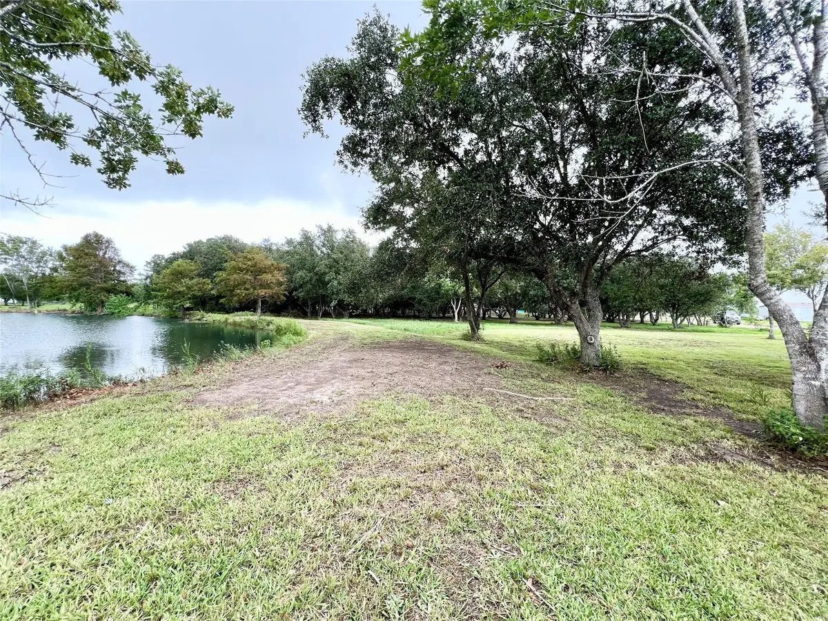 00 W Bayshore Drive, Anahuac, TX 77514 - Image #1