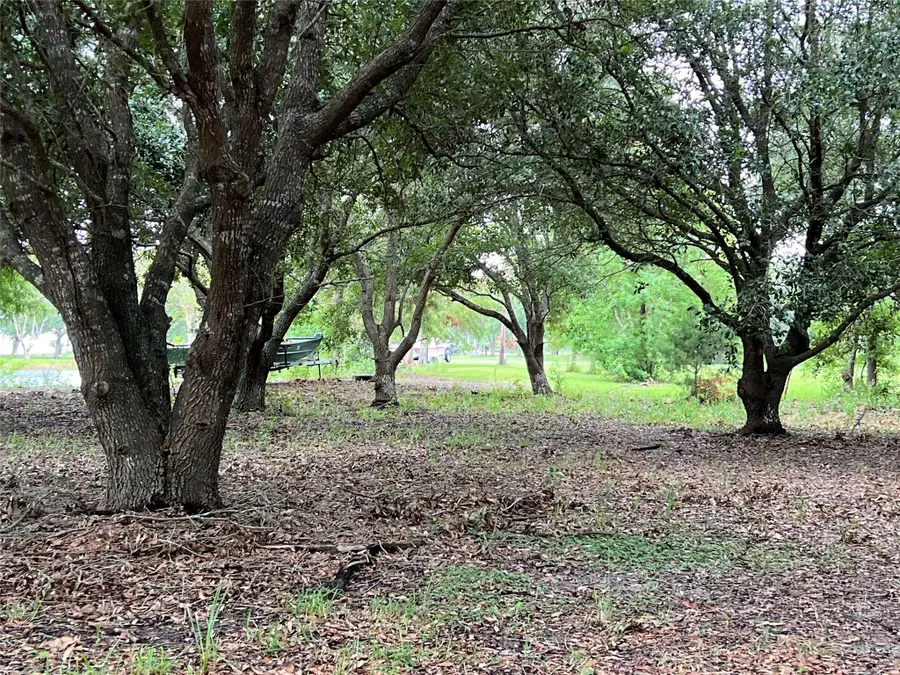 00 W Bayshore Drive, Anahuac, TX 77514 - Image #3