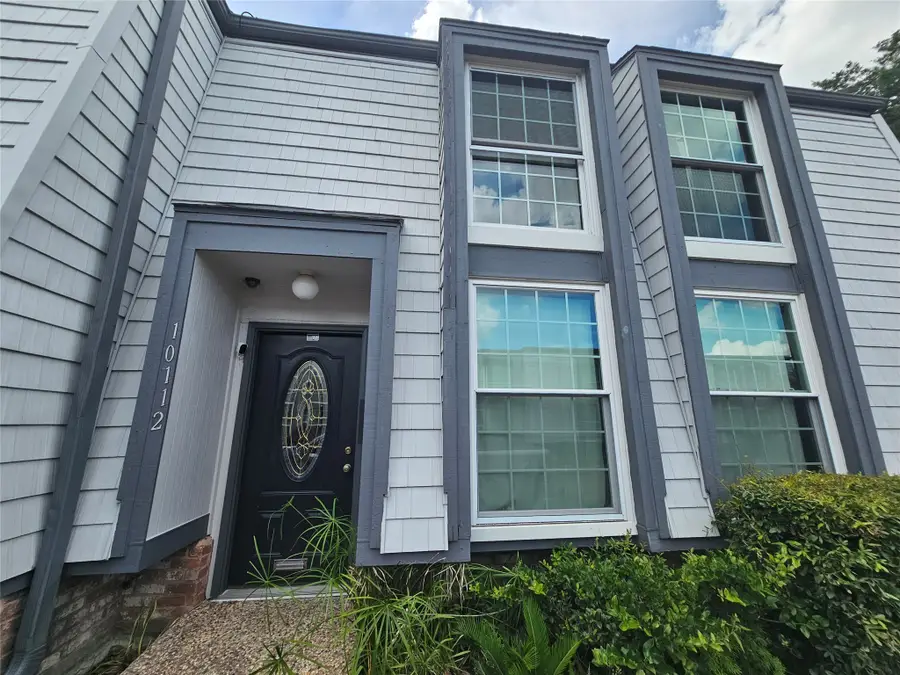 10112 Beekman Place Drive, Houston, TX 77043 - Image #2