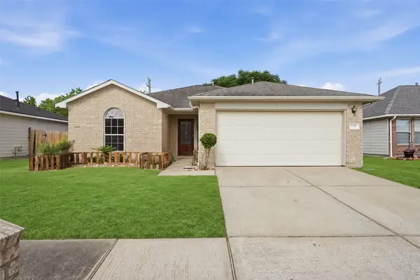 3435 Red Cedar Drive, Baytown, TX 77521