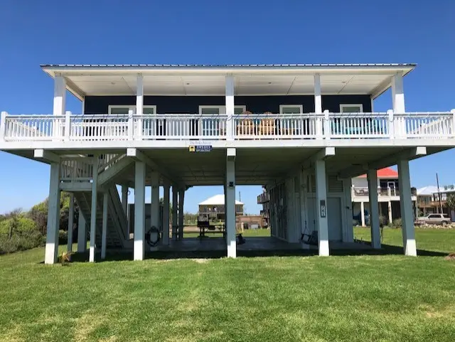 761 Bolivar Dunes Boulevard, Gilchrist, TX 77617 - Image #1