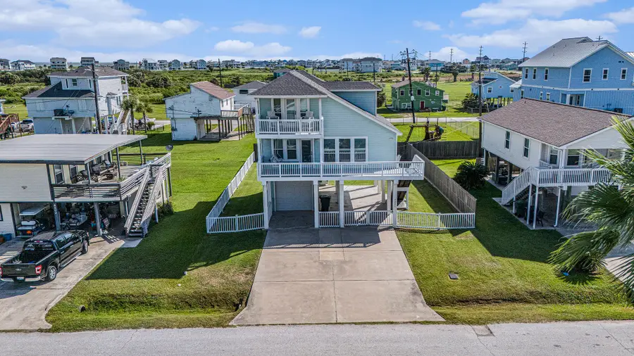 4207 Reeves Drive, Galveston, TX 77554 - Image #3