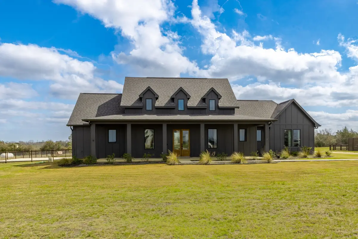 115 Country View Lane Road, Schulenburg, TX 78956 - #1