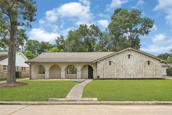 11306 Valley Spring Drive, Houston, TX 77043