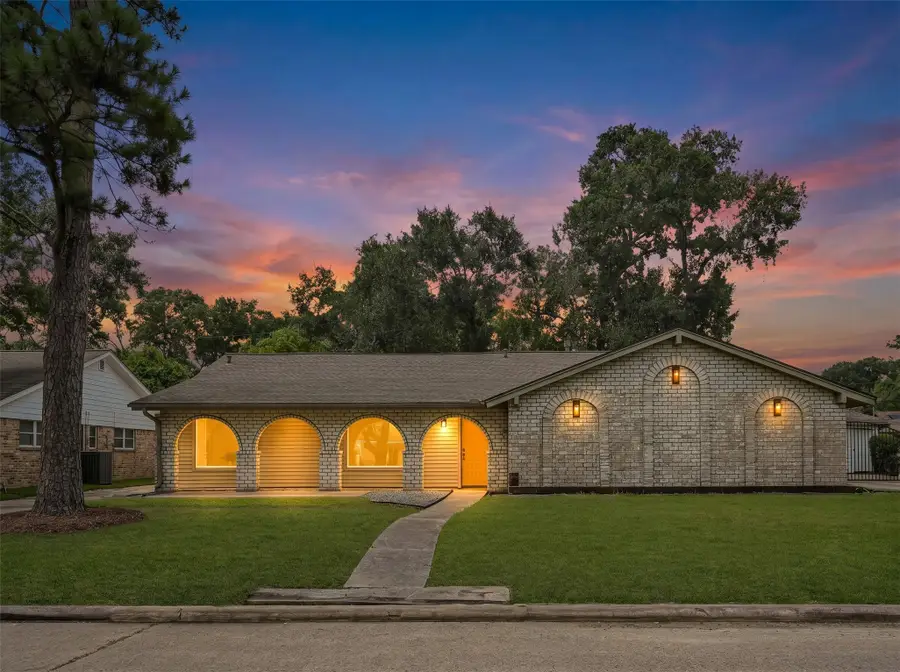 11306 Valley Spring Drive, Houston, TX 77043 - #2