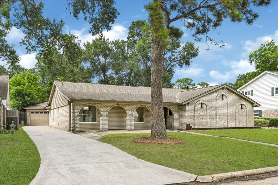 11306 Valley Spring Drive, Houston, TX 77043 - #3