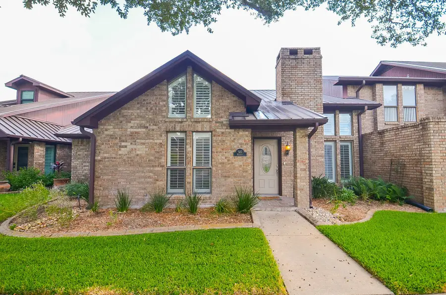 515 Regency Drive, El Campo, TX 77437 - Image #2