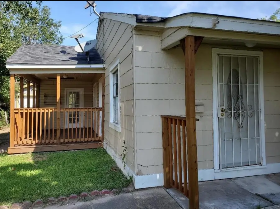 6523 Moss Rose Street, Houston, TX 77087 - Image #2
