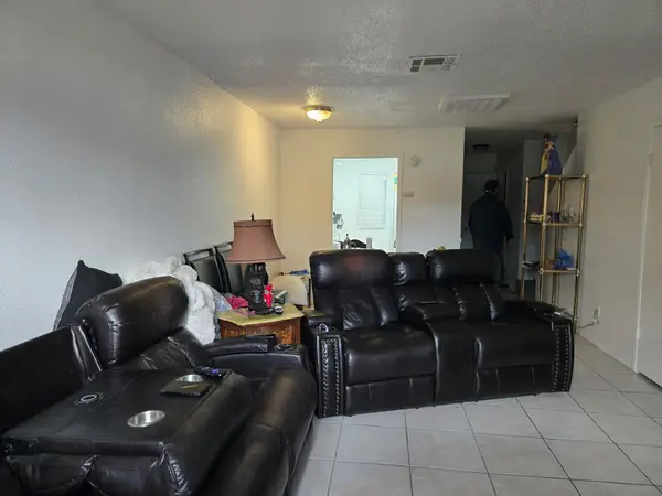 8405 Wilcrest Drive #2412, Houston, TX 77072