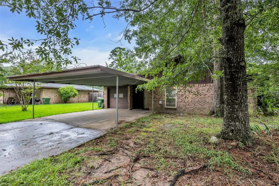 1303 S Fenner Avenue, Cleveland, TX 77327 - #3