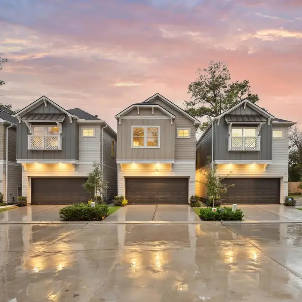 5211 Amber Sunrise Drive, Houston, TX 77018