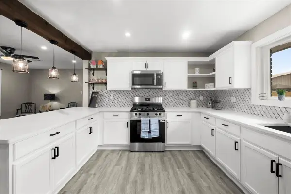 4734 Oleander Street, Bacliff, TX 77518