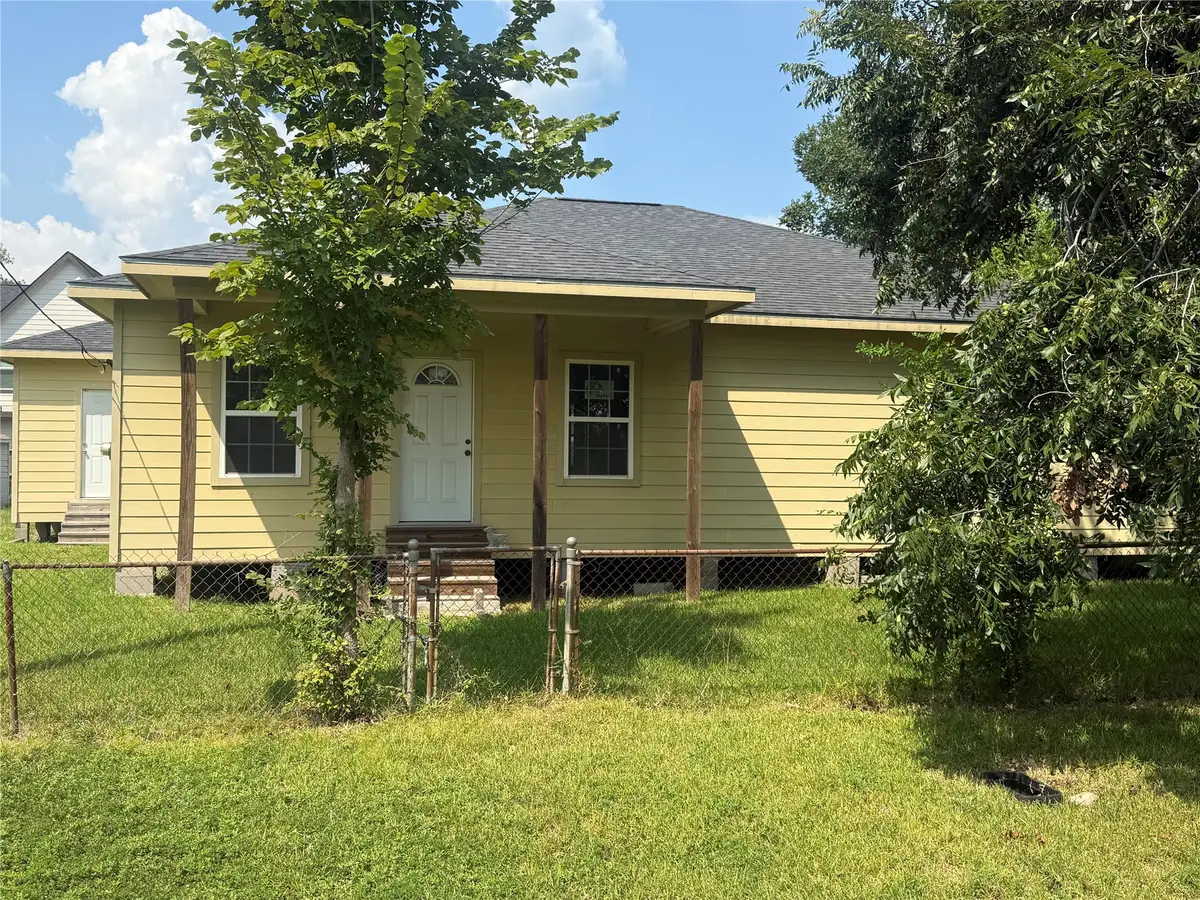 8033 Kenton Street, Houston, TX 77028 - Image #1