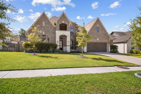 1015 Groveton Ridge Lane, Pinehurst, TX 77362