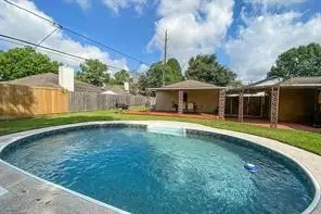 21719 Meadowhill Drive, Spring, TX 77388