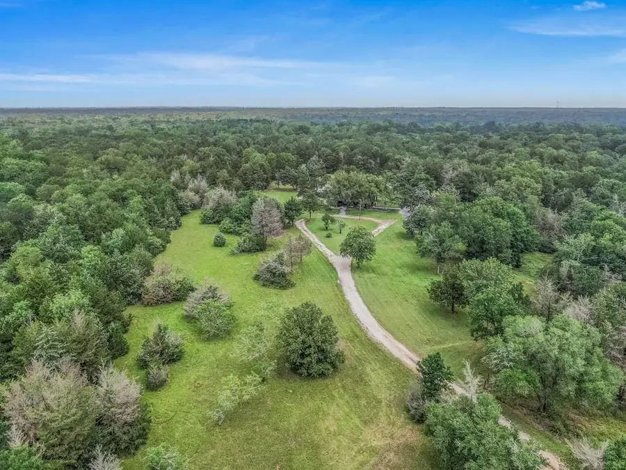 7000 Strickland Lane, Bryan, TX 77808 - Image #2