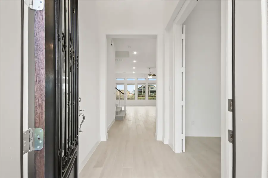 124 Peninsula Point Drive, Montgomery, TX 77356 - #2