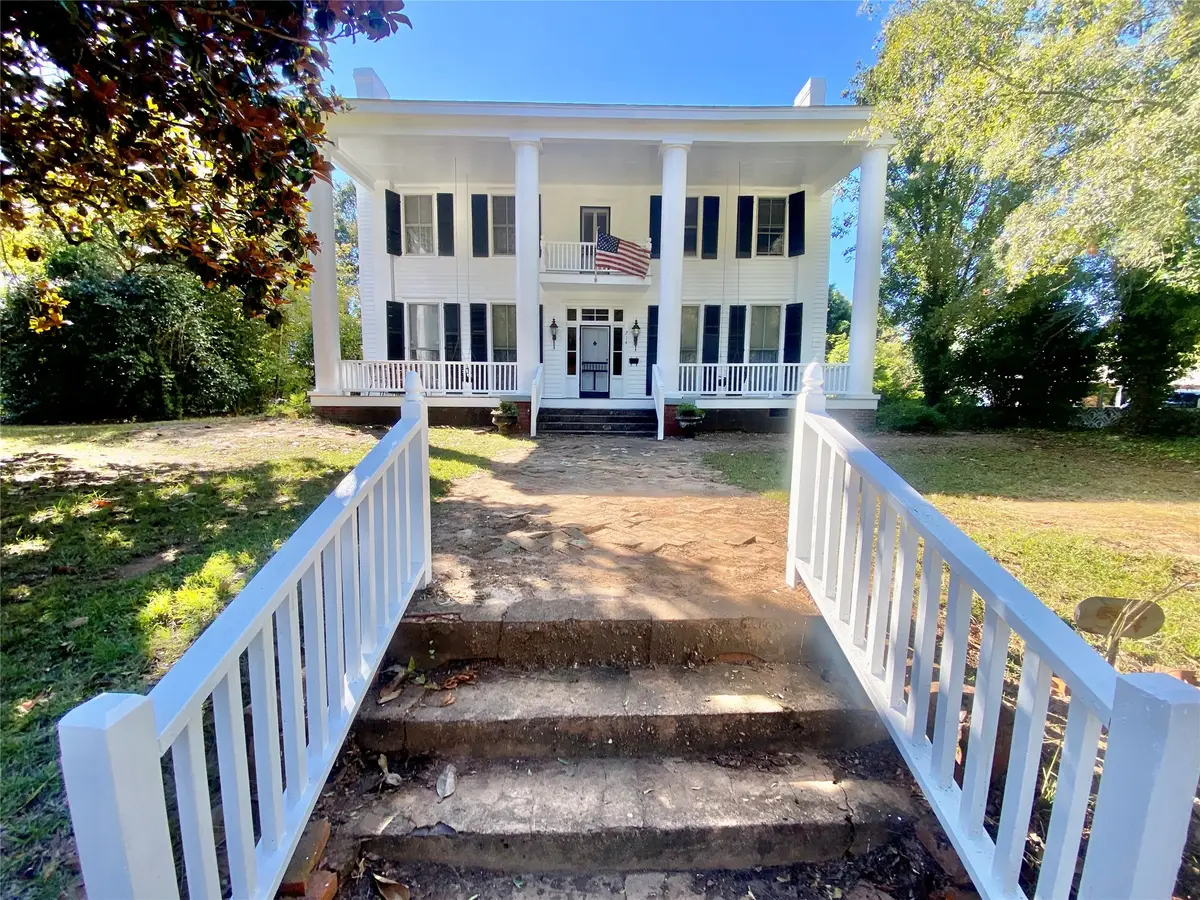 214 W Robert Toombs Avenue, Washington, GA 30673 - Image #1