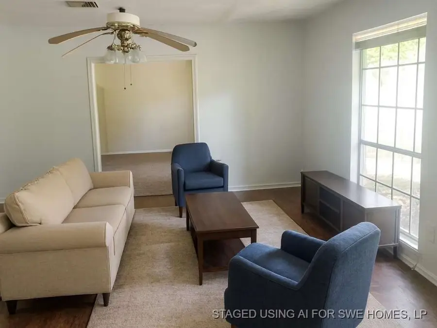 2619 N Woodloch Street, Conroe, TX 77385 - Image #2