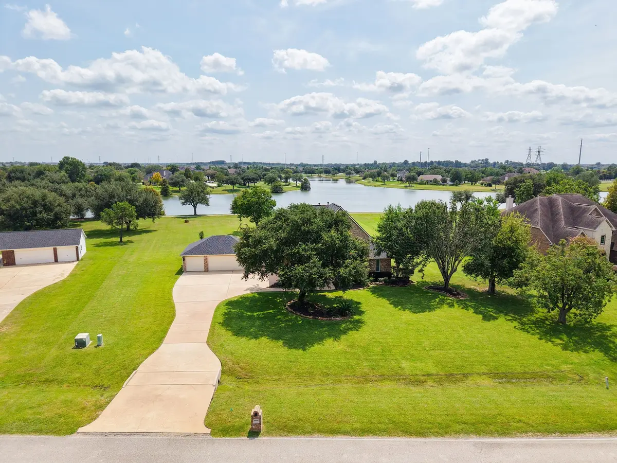 20318 Stone Lake Circle, Tomball, TX 77377 - Image #1