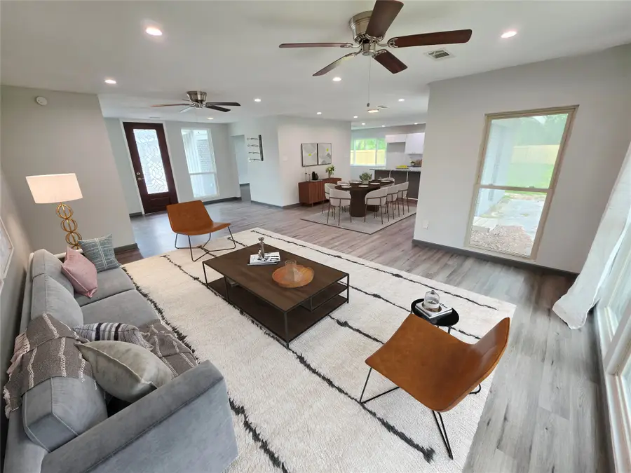 910 Royal Oak Drive, Dickinson, TX 77539 - #2