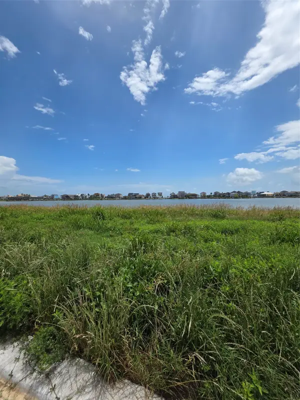 1410 Windmill Harbour Drive, Seabrook, TX 77586