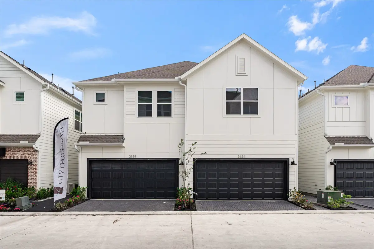 3925 Willowbend Point Drive, Houston, TX 77025 - #1