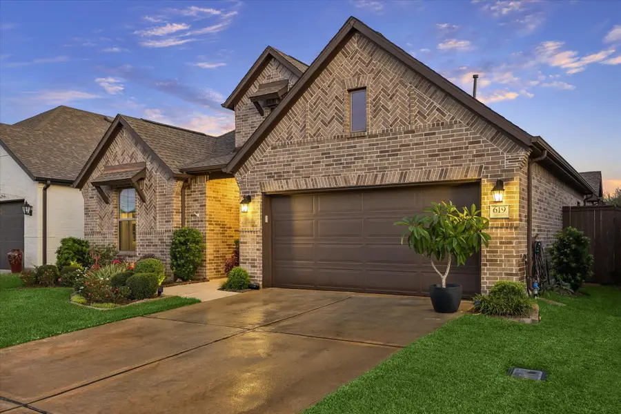 619 Livermore Street, Webster, TX 77598 - #2