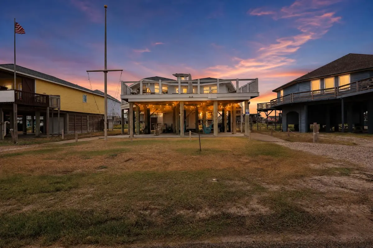 914 Beach Drive, Surfside Beach, TX 77541 - #1