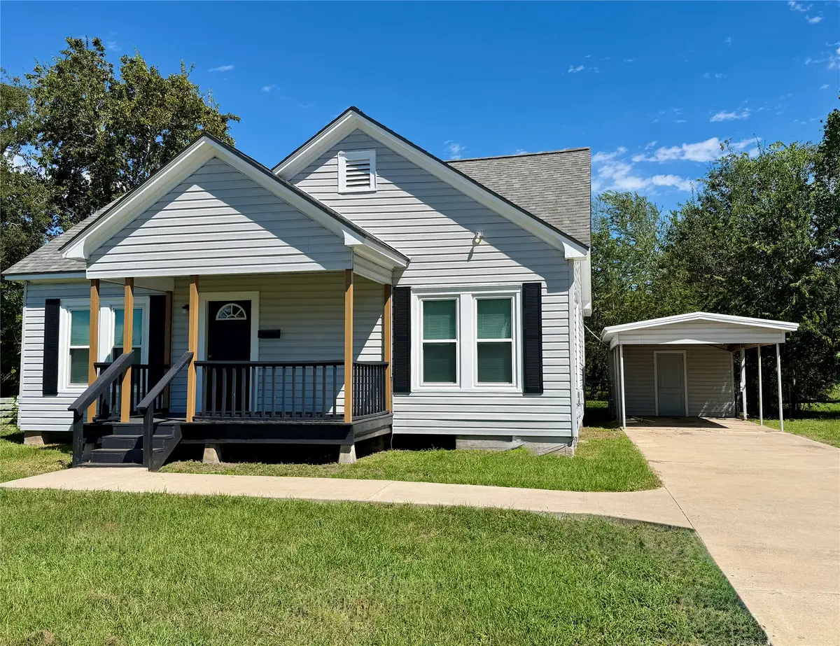 710 N Washington Street, El Campo, TX 77437 - #1