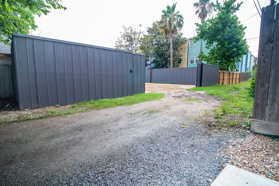 326 W 28th Street, Houston, TX 77008 - Image #3